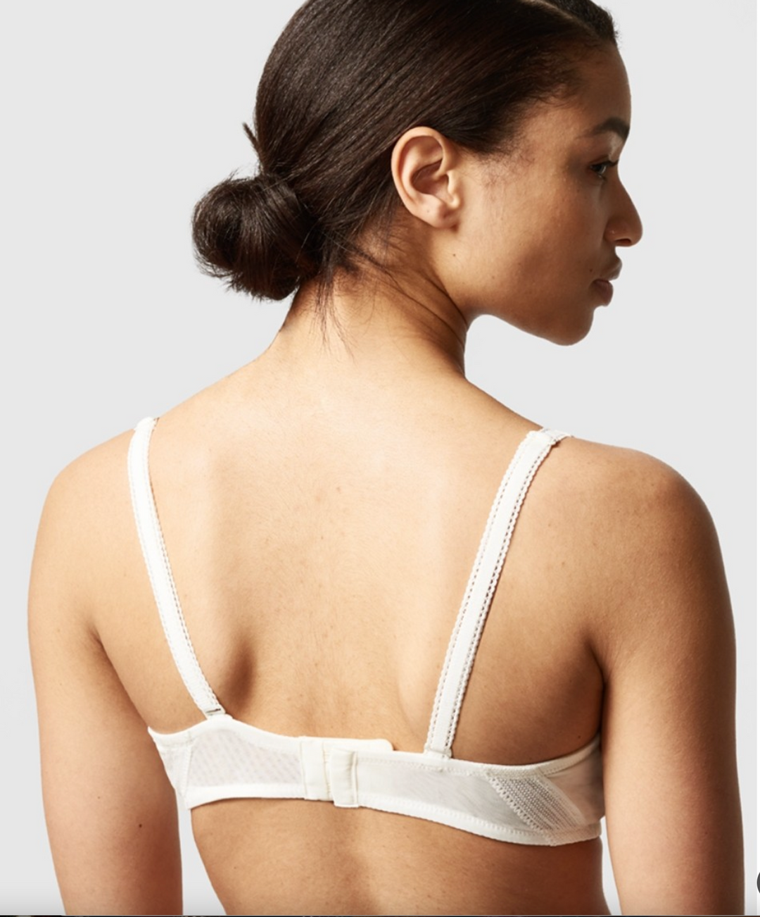 Chantelle True Lace Plunge Bra in Ivory Silhouette Fine Lingerie